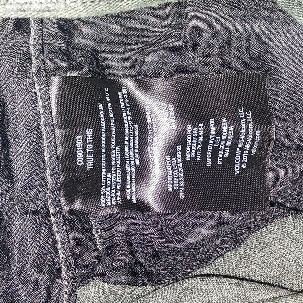 Volcom Boys Shorts - Picture 7 of 7